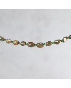 Rhyolite d'Islande olive facetté 7-9x10-13mm