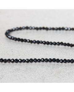 Onyx noir d'Afrique du Sud facetté 2mm